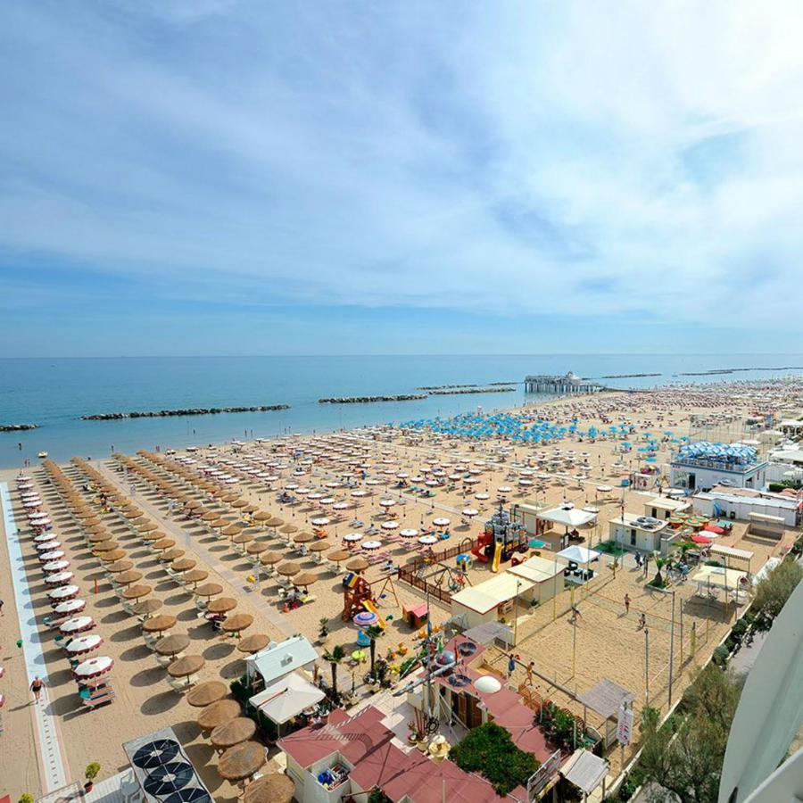 Holiday Thea & Residence Gabicce Mare Exterior foto